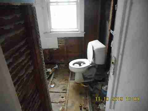 12090 Roselawn (34)_m.jpg